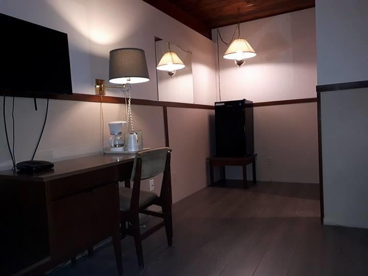 Falcon Nest Motel ダンカン エクステリア 写真